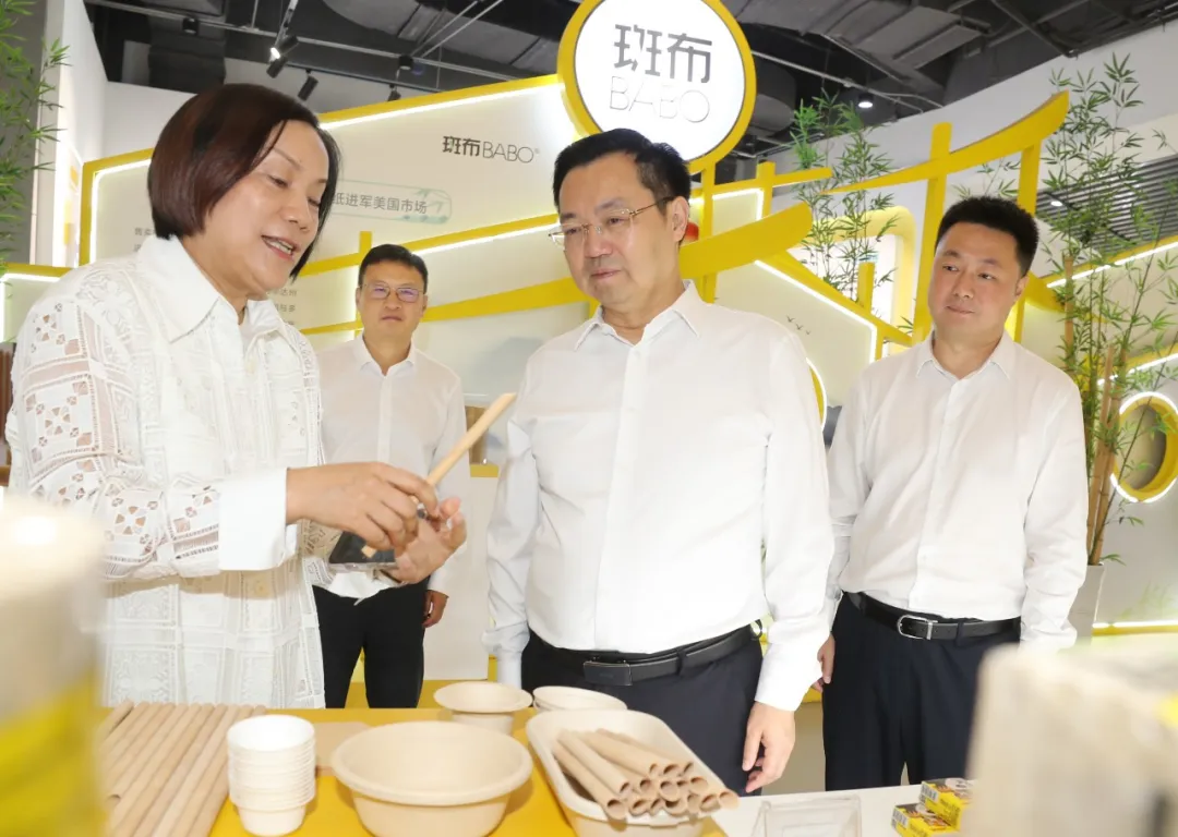 眉山市委书记张道平赴斑布健康竹产业园调研